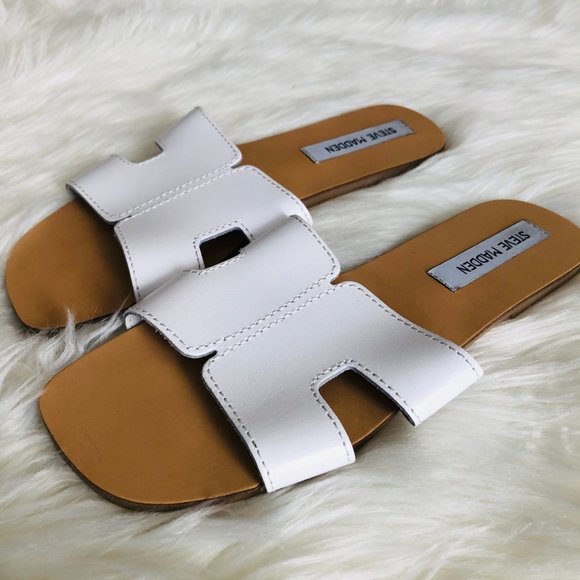 Steve Madden Greece White Flat Sandals Size 8 - Picture 5 of 6
